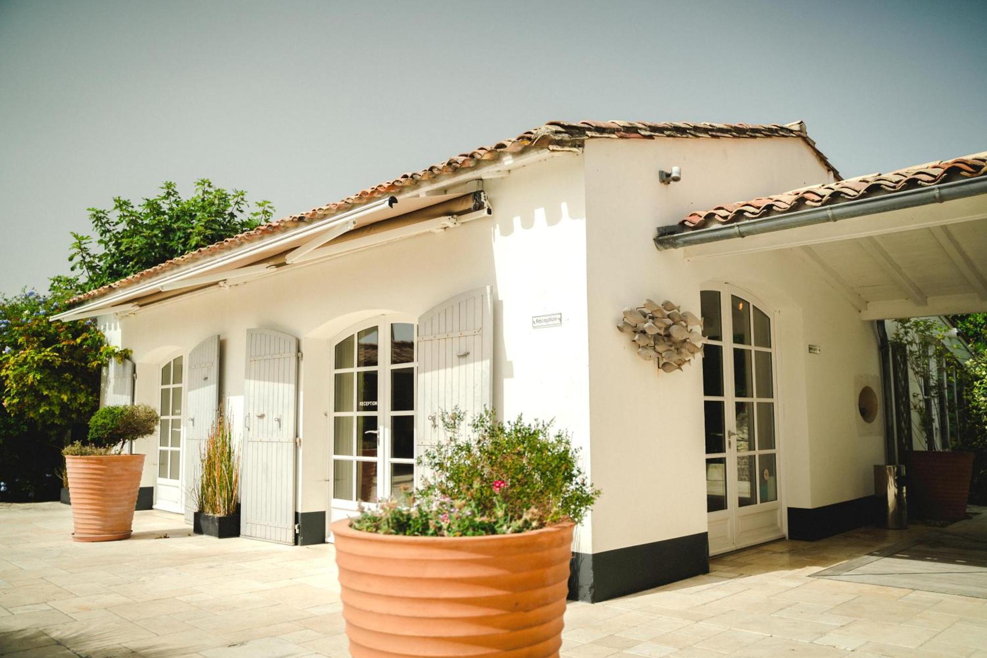 Le Clos Saint-Martin Hôtel&Spa Saint-Martin-de-Ré Exterior foto